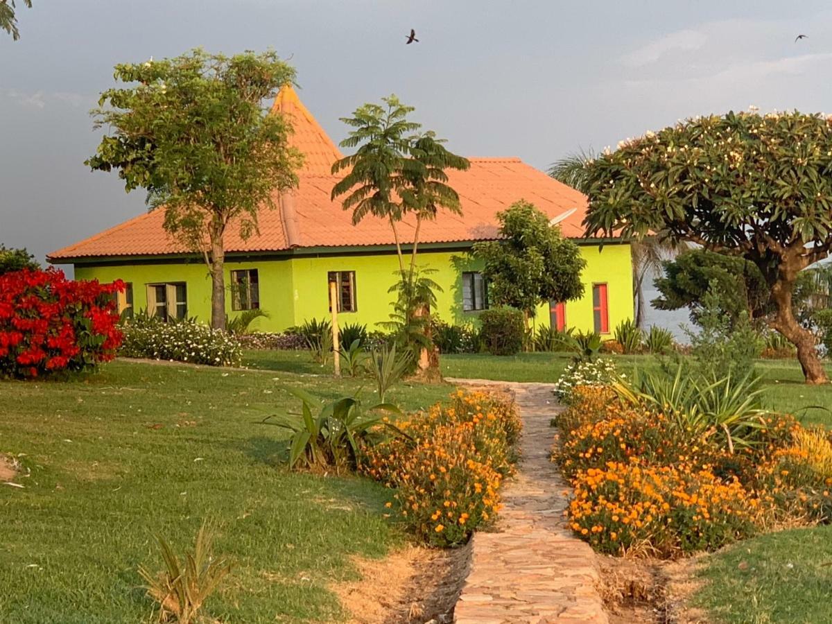 Samuka Island Retreat Vila Jinja Exterior foto